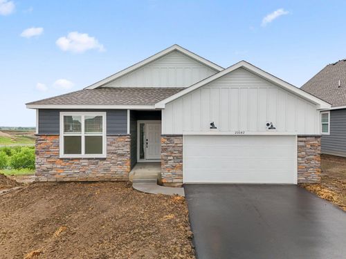 20042 Gallifrey Way, Lakeville, MN, 55044 | Card Image