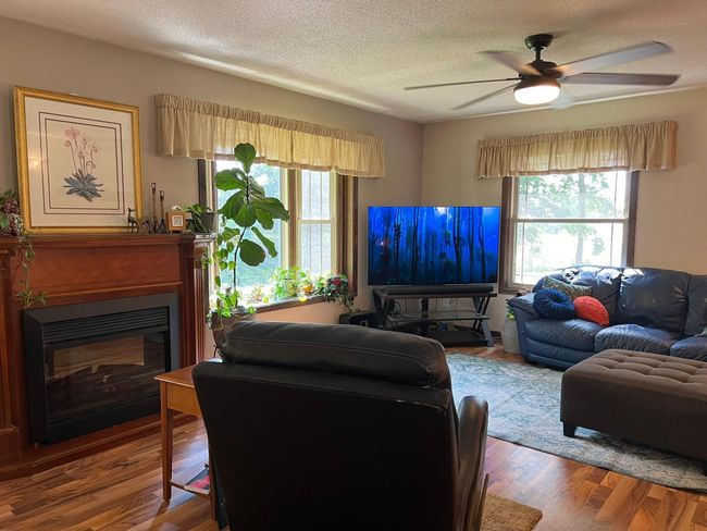 39747 191 St Ave, House other with 4 bedrooms, 2 bathrooms and null parking in Le Center MN | Image 10