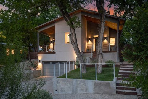 1303 Deloney St, Austin, TX, 78721-1909 | Card Image