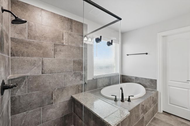 4821 Windfern Way, House other with 4 bedrooms, 3 bathrooms and null parking in Midlothian TX | Image 24