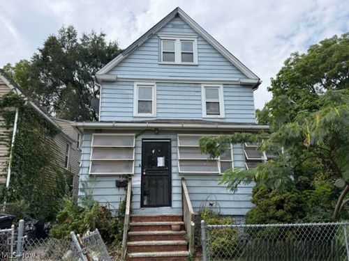 590 E 101st St, Cleveland, OH, 44108-1373 | Card Image