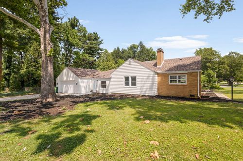 811 Tomahawk Ln, Niles, MI, 49120-3056 | Card Image