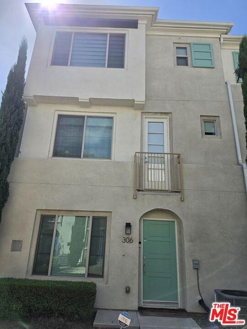306 S Derek Lane, La Habra, CA, 90631 | Card Image