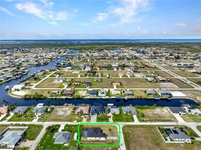 3524 Nw 15th Terrace, House other with 3 bedrooms, 3 bathrooms and null parking in Cape Coral FL | Image 3