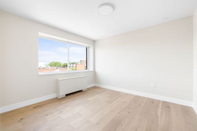 APT-824 - 14 Concord Ave, Condo with 3 bedrooms, 2 bathrooms and 1 parking in Cambridge MA | Image 6