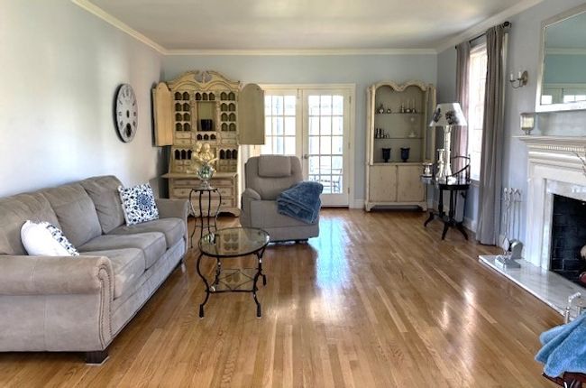 Sunken Living Room view from Front Exterior | Image 10