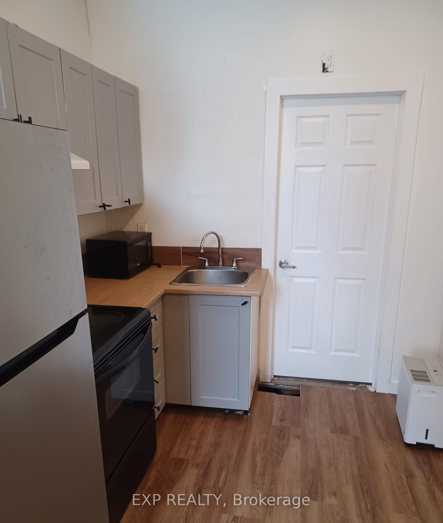 Residential in Hamilton 4