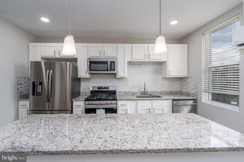 1521 Carswell St, BALTIMORE, MD, 21218-4904 | Card Image