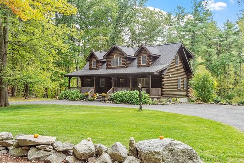 38 Mill Rd, Harvard, MA, 01451-1312 | Card Image