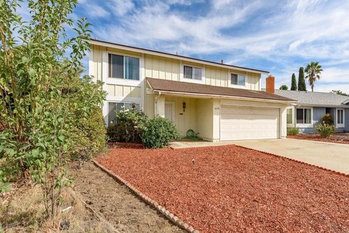 9378 Twin Mountain Cir, San Diego, CA, 92126-4827 | Card Image