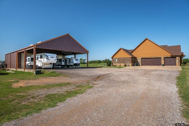 4152 Van Zandt County Road 4301, Home with 3 bedrooms, 3 bathrooms and null parking in Ben Wheeler TX | Image 6
