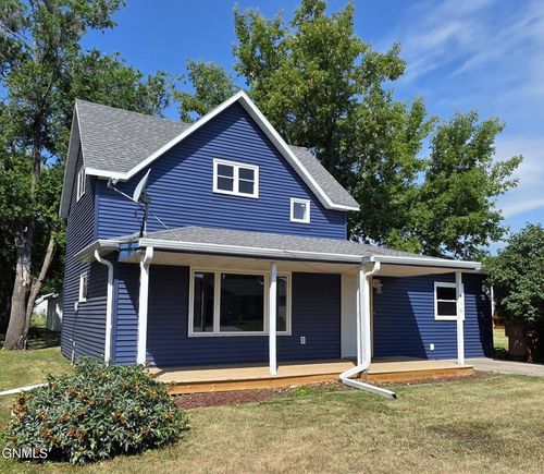 416 Franklin Avenue, Larimore, ND, 58251 | Card Image