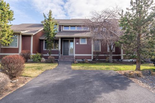 11110 Village Loop, Redmond, OR, 97756-7429 | Card Image