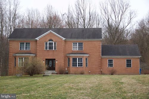11601 Warren Ln, Fairfax, VA, 22030-5636 | Card Image