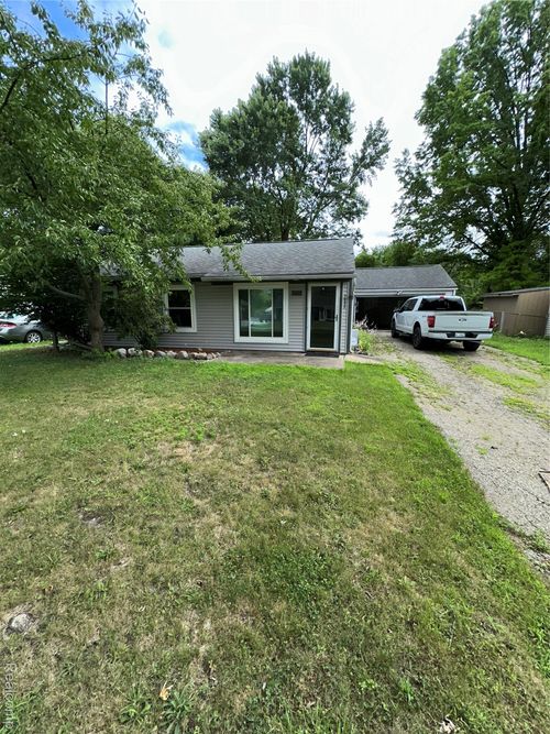 2896 James Rd, Auburn Hills, MI, 48326-2110 | Card Image