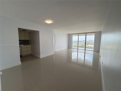 1802-18011 Biscayne Blvd, Aventura, FL, 33160-2598 | Card Image