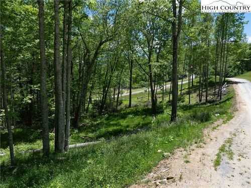 33 Sierra Trail, Elk Park, NC, 28622 | Card Image