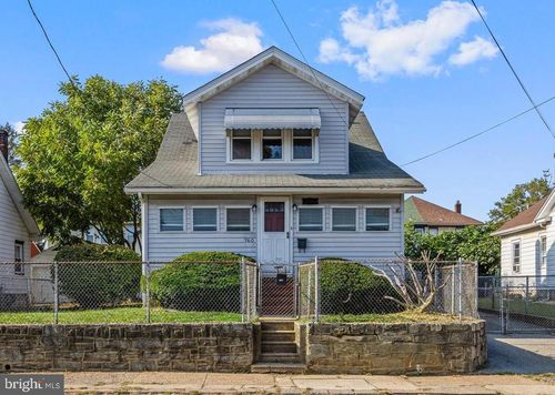 160 White Ave, MARCUS HOOK, PA, 19061-4342 | Card Image