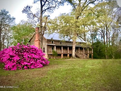 3930 Graves Rd, Liberty, MS, 39645-5123 | Card Image