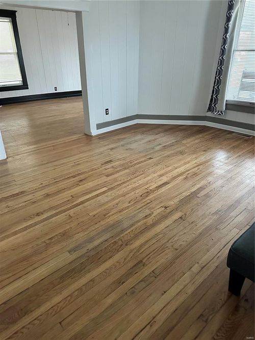 110 Jefferson St, Essex, MO, 63846 | Card Image