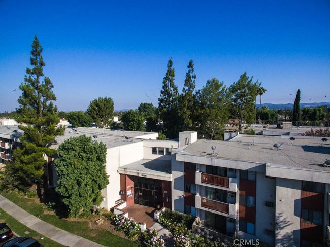 UNIT-107 - 20234 Cantara St, Condo with 2 bedrooms, 2 bathrooms and null parking in Winnetka CA | Image 43
