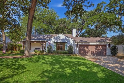 329 Eastwood Ave, Fort Worth, TX, 76107-1071 | Card Image