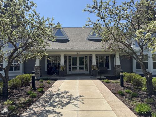 apt-116-100 Clydesdale Trl, Medina, MN, 55340-4560 | Card Image