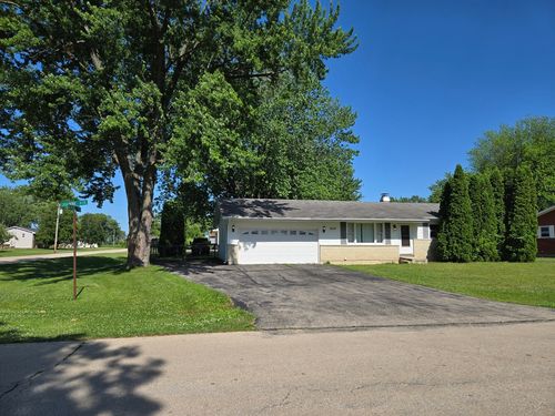 6809 Joanne Ave, Rochelle, IL, 61068-9331 | Card Image