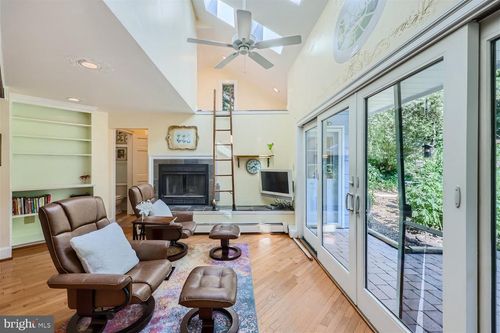 6691 Cedar Ln, COLUMBIA, MD, 21044-4030 | Card Image