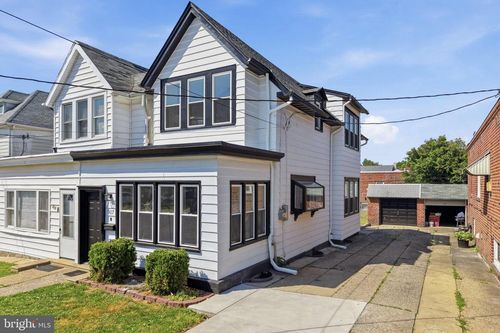917 Oakmont St, PHILADELPHIA, PA, 19111-3222 | Card Image