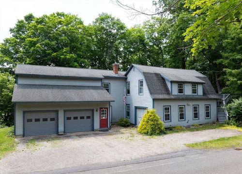 53 Henry St, Amherst, MA, 01002-1249 | Card Image