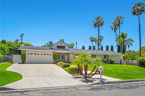 2620 Coronado Dr, Fullerton, CA, 92835-2513 | Card Image