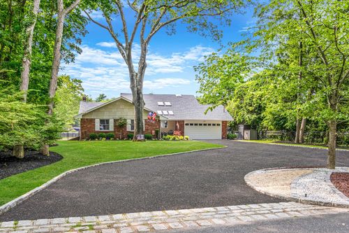 3 Stark Dr, Center Moriches, NY, 11934-3319 | Card Image