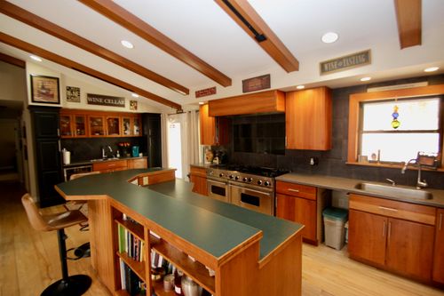 1824 Paine Tpke S, Berlin, VT, 05602-9093 | Card Image