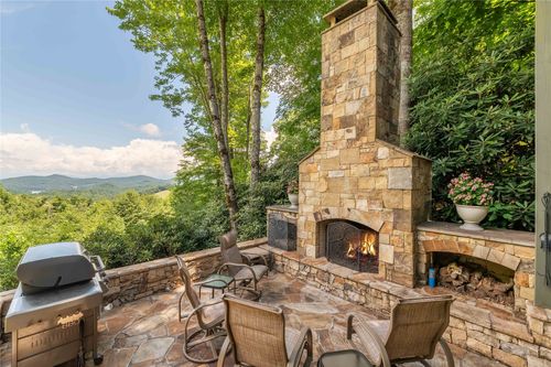126 Ridges Loop, Cullowhee, NC, 28723-2502 | Card Image