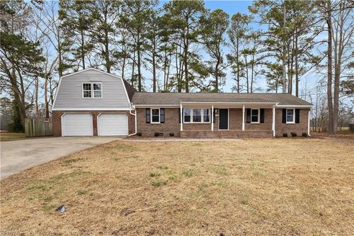 3025 Woodlawn Dr, Suffolk, VA, 23434-7227 | Card Image