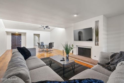 428 N Dodge Boulevard, Tucson, AZ, 85716 | Card Image