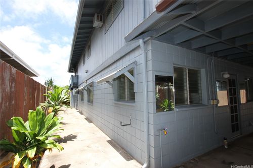 925 9th Ave, Honolulu, HI, 96816-2179 | Card Image