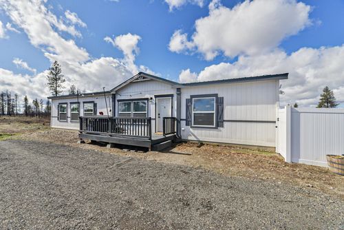 10004 S Medical Lake Rd, Medical Lake, WA, 99022-9563 | Card Image