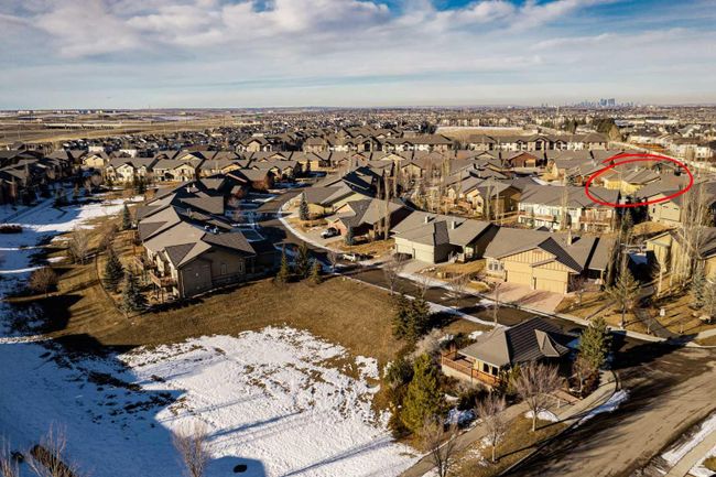 24 Bridle Estates Place Sw, Home with 3 bedrooms, 2 bathrooms and 7 parking in Calgary AB | Image 93