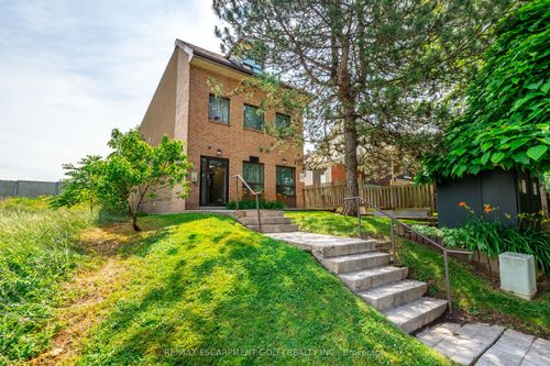 101-4872 Valley Way, Niagara Falls, ON, L2E1W3 | Card Image