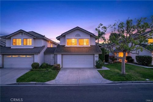540 Fairfield Rd, Simi Valley, CA, 93065-6917 | Card Image