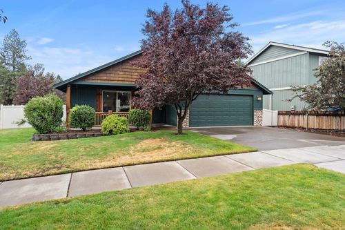 20521 Dylan Loop, Bend, OR, 97702-2890 | Card Image
