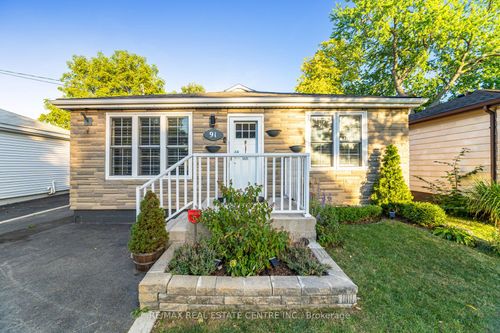 91 E 44th St, Hamilton, ON, L8T3G9 | Card Image