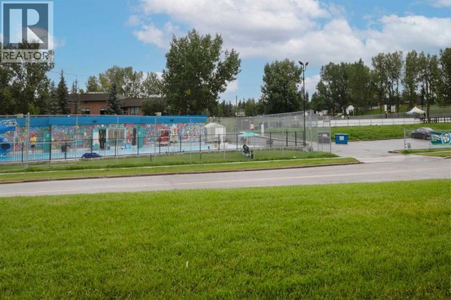 116 Silver Crest Dr Nw, Townhouse with 3 bedrooms, 2 bathrooms and 1 parking in Calgary AB | Image 31