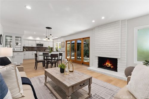 19 Whitewood Way, Irvine, CA, 92612-2722 | Card Image