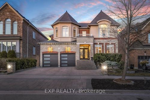 29 William Bowes Blvd, Maple, ON, L6A4B1 | Card Image