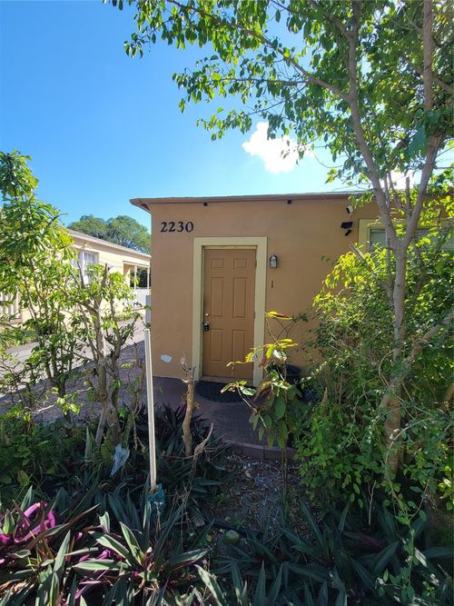 1-2230 Monroe St, Hollywood, FL, 33020-7048 | Card Image
