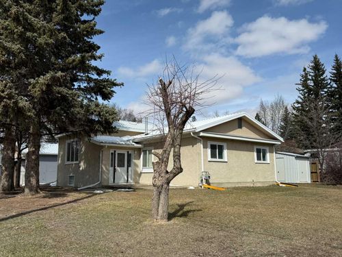 104 7 Avenue N, Vulcan, AB, T0L2B0 | Card Image