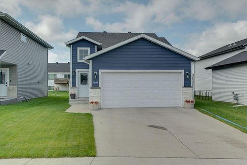 7898 Cottonwood Blvd, Horace, ND, 58047-3708 | Card Image